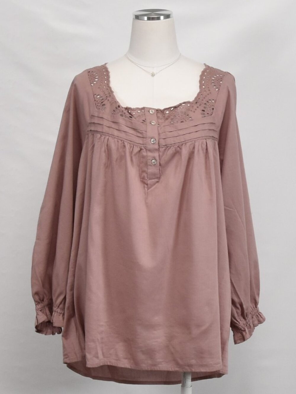 🤎 Lauren Conrad Mauve Eyelet Peasant Blouse Size 1X